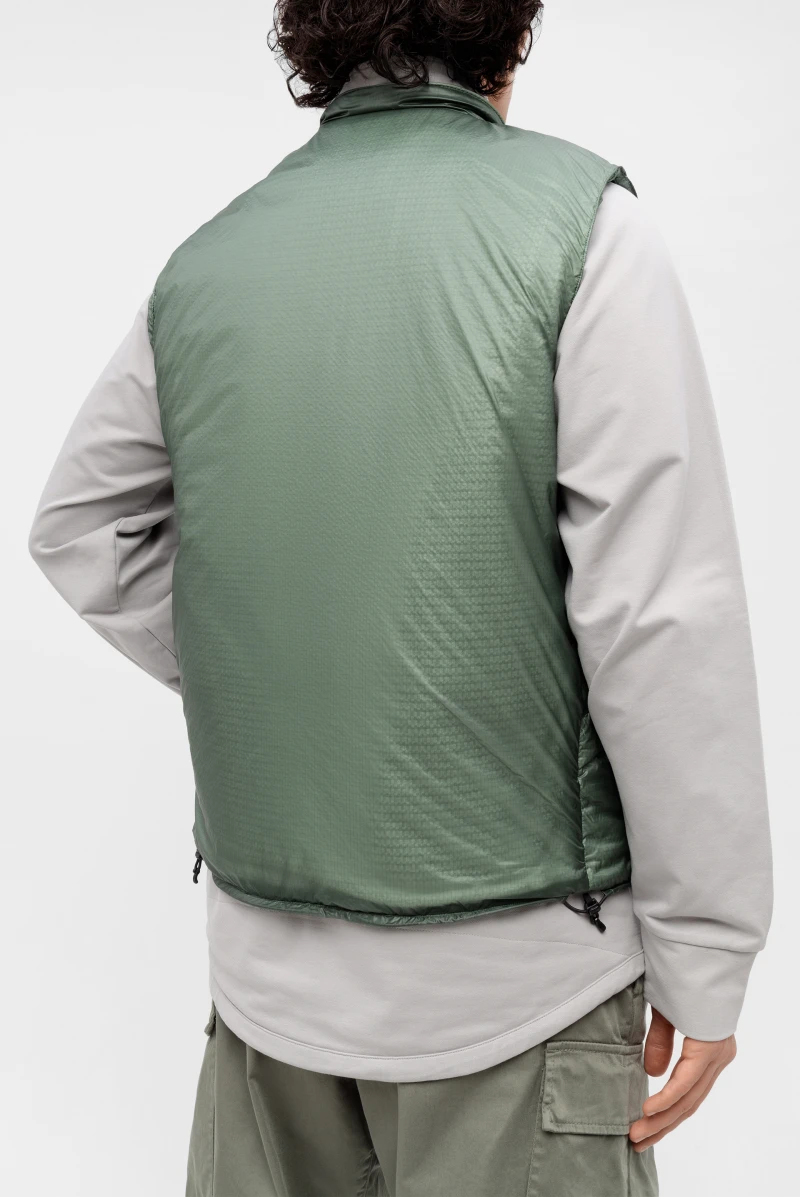 Жилет C.P. Company nada shell vest green bay 9113241017 Жилет C.P. Company nada shell vest green bay 9113241017