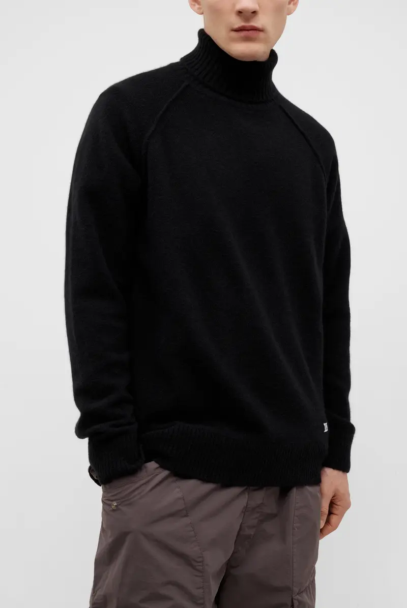 C.P. Company knitwear turtle neck in alpaca wool black 9113242129 36490 Leform