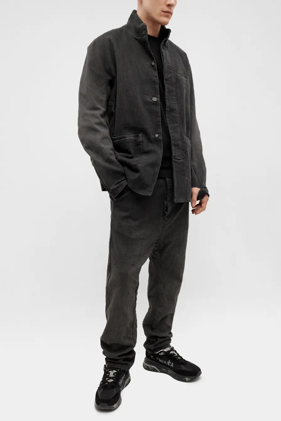 Yomgirli palto kiygan ayol jinsiy aloqa qilmoqda Jinsiy aloqa video xush kelibsiz